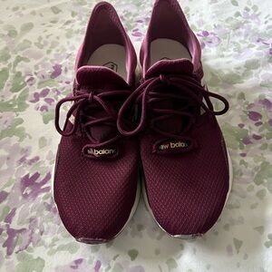 New Balance Women's Dark Red Sneakers